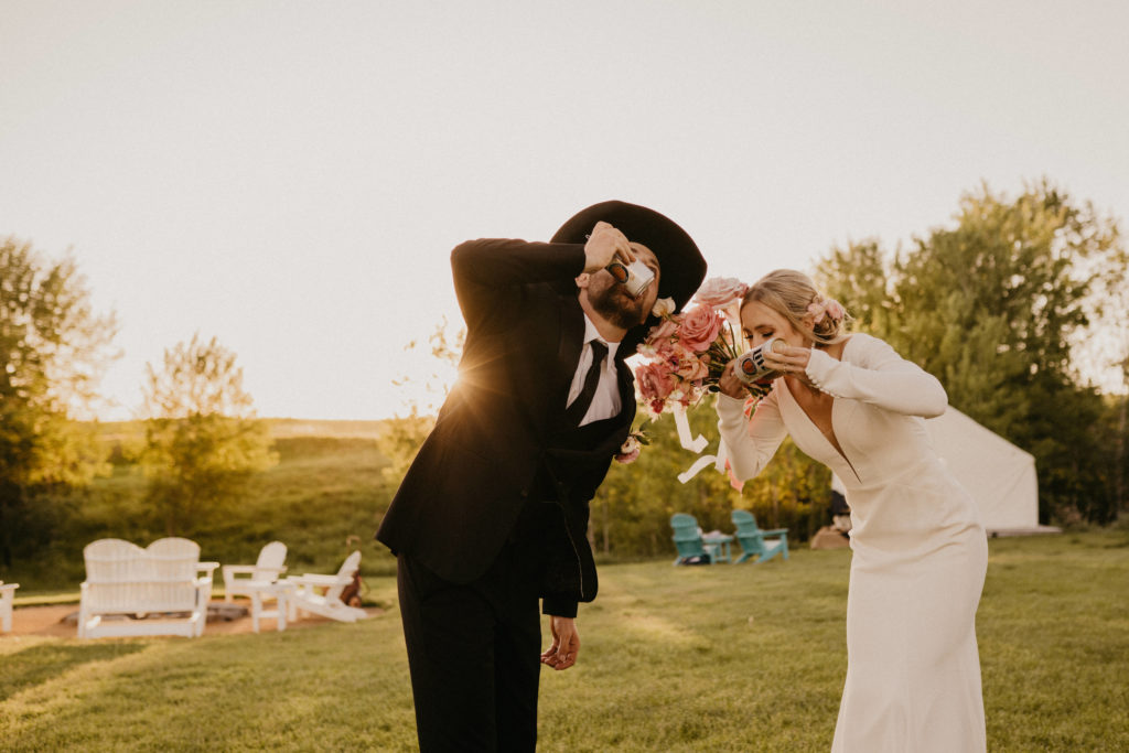 Looking for a romantic location for your dreamy sunset couples photos? Foster Creek Farm in Montana is the perfect place. Complete with a luxurious white farmhouse, canvas tents, rolling hills, and a gorgeous mountain backdrop. What more could you want?
